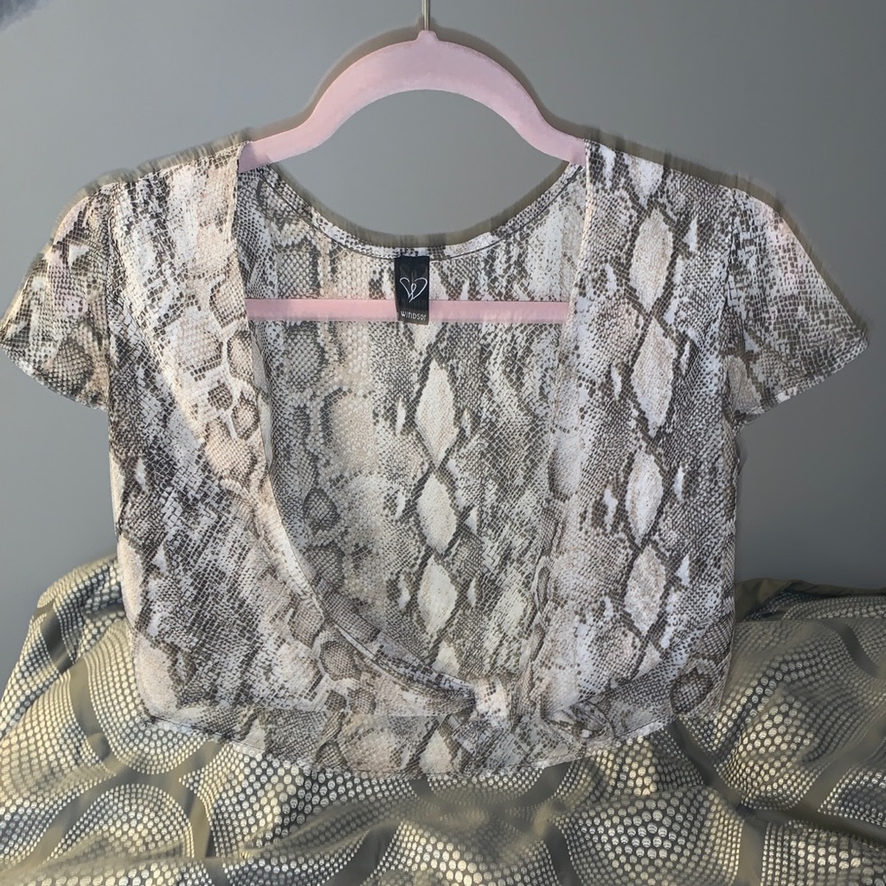 Snake print crop top that ties in the front!
